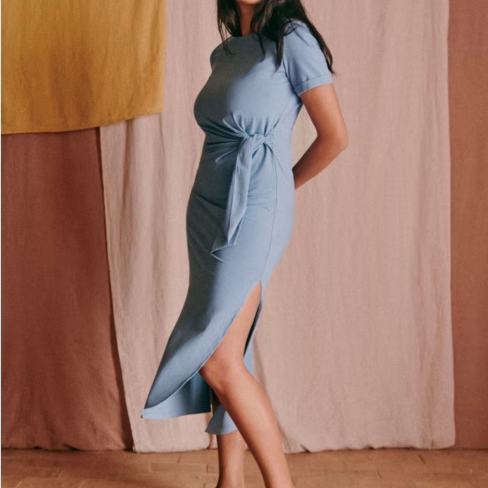 EUC Sezane Pippa long dress - S - Vintage blue sold out!!